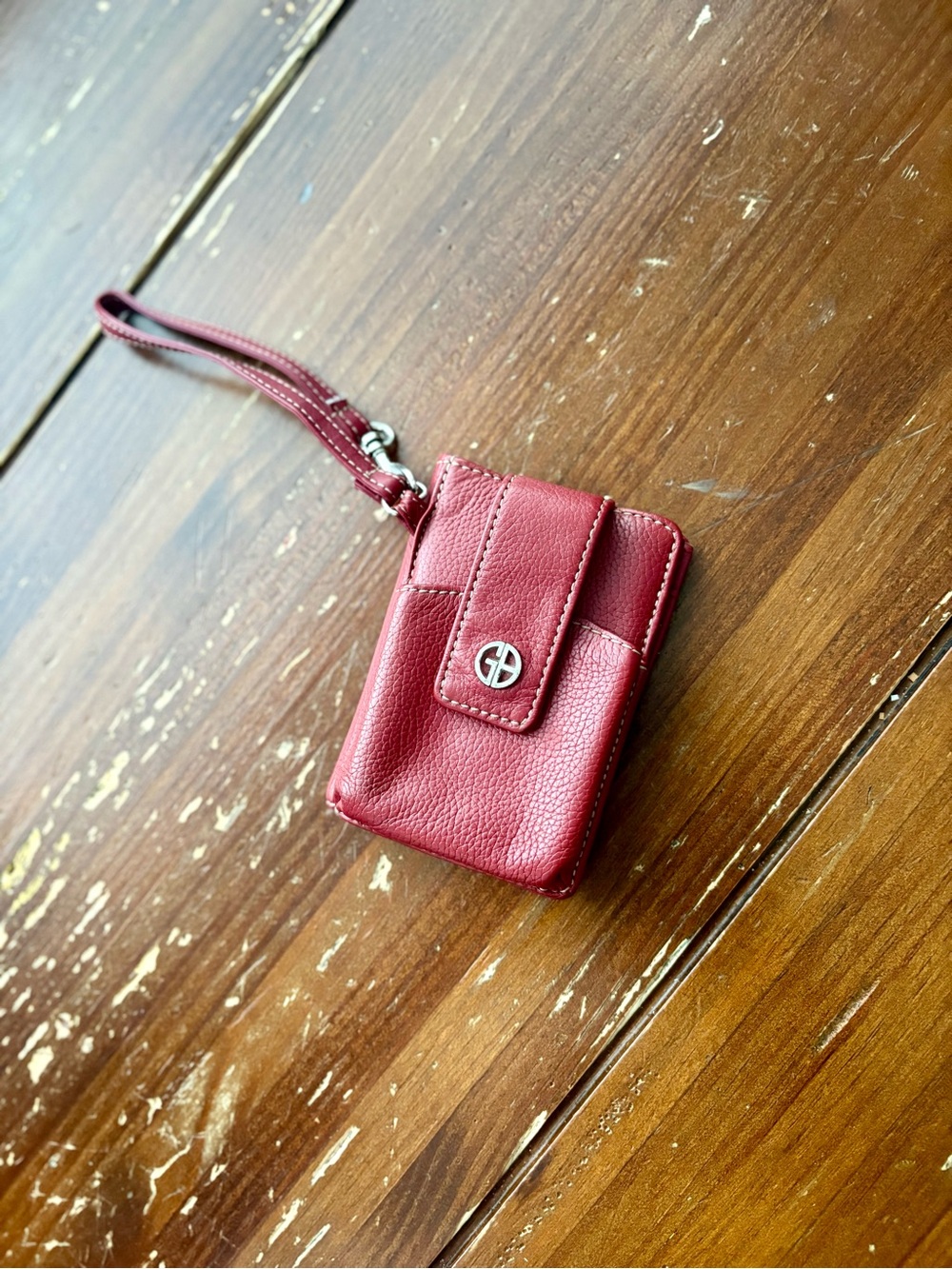 Gianni Bini Pebbled Wristlet Phone Case in Burgundy Red